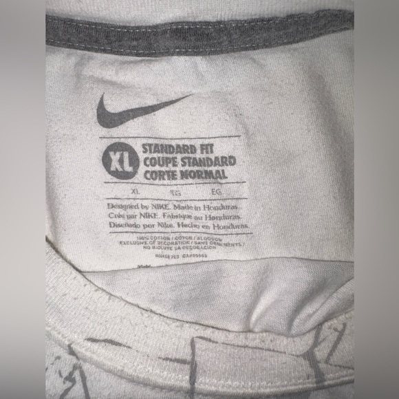 Nike White Short Sleeve Tee with Oregon Graphic - Picture 3 of 4